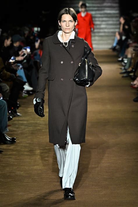 miu miu coturno|Fall Winter 2024 Fashion Show .